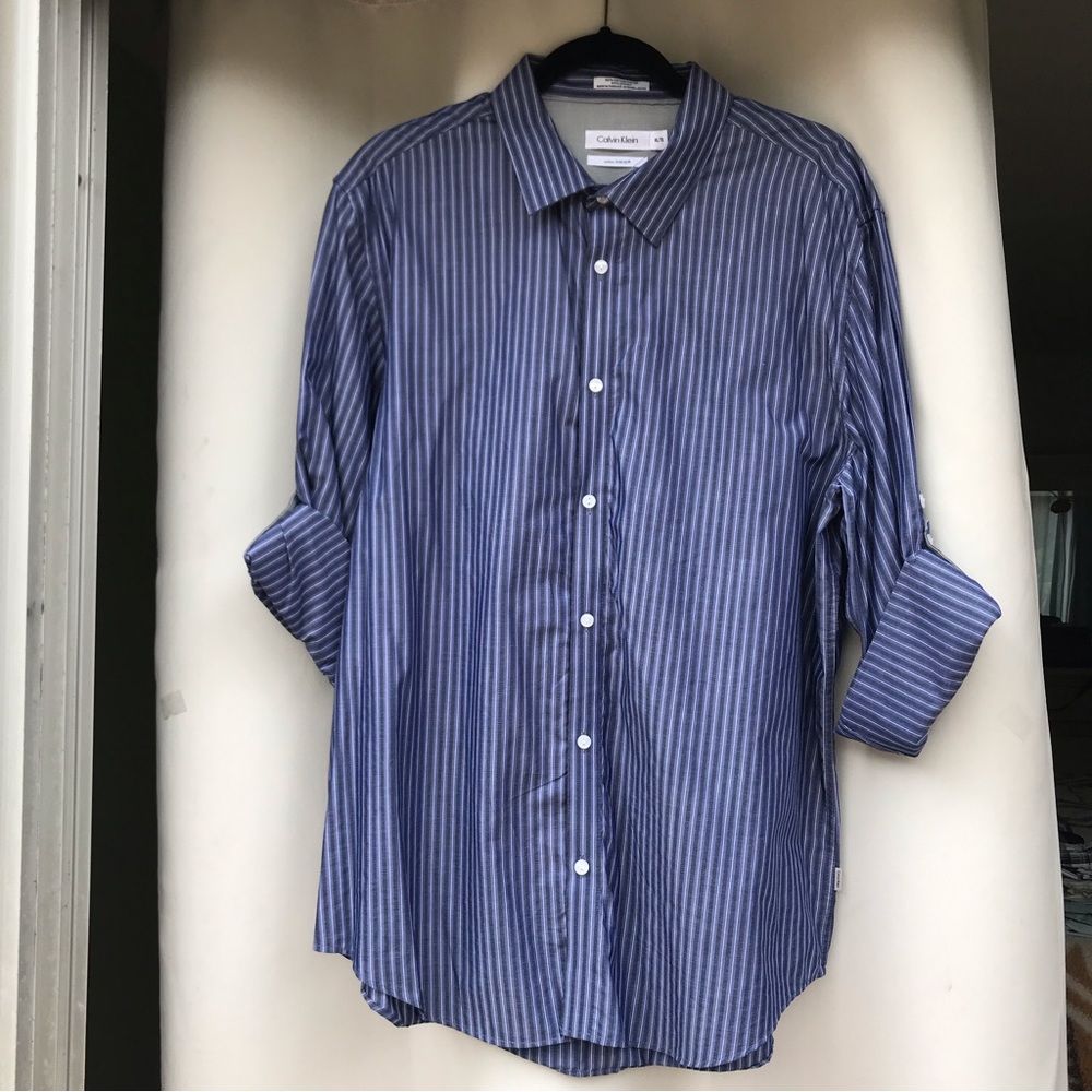 Calvin Klein XL 60% cotton 40% lyocell Long sleeve blue white striped